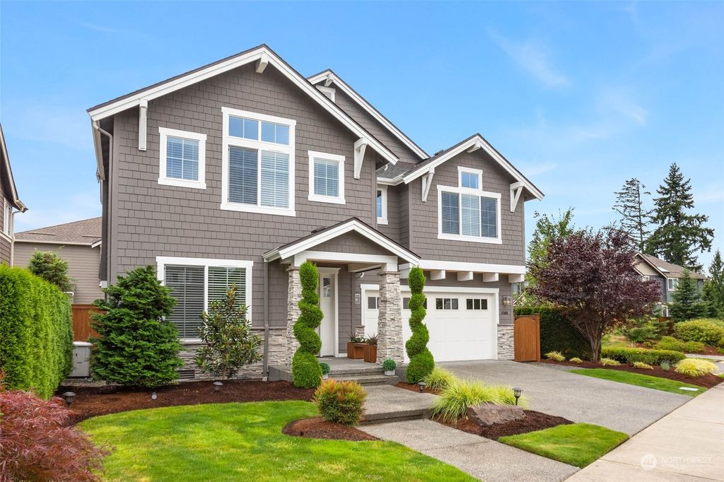 Photo of 17303 NE 123rd Way, Redmond, WA 98052 (MLS # 2161593)