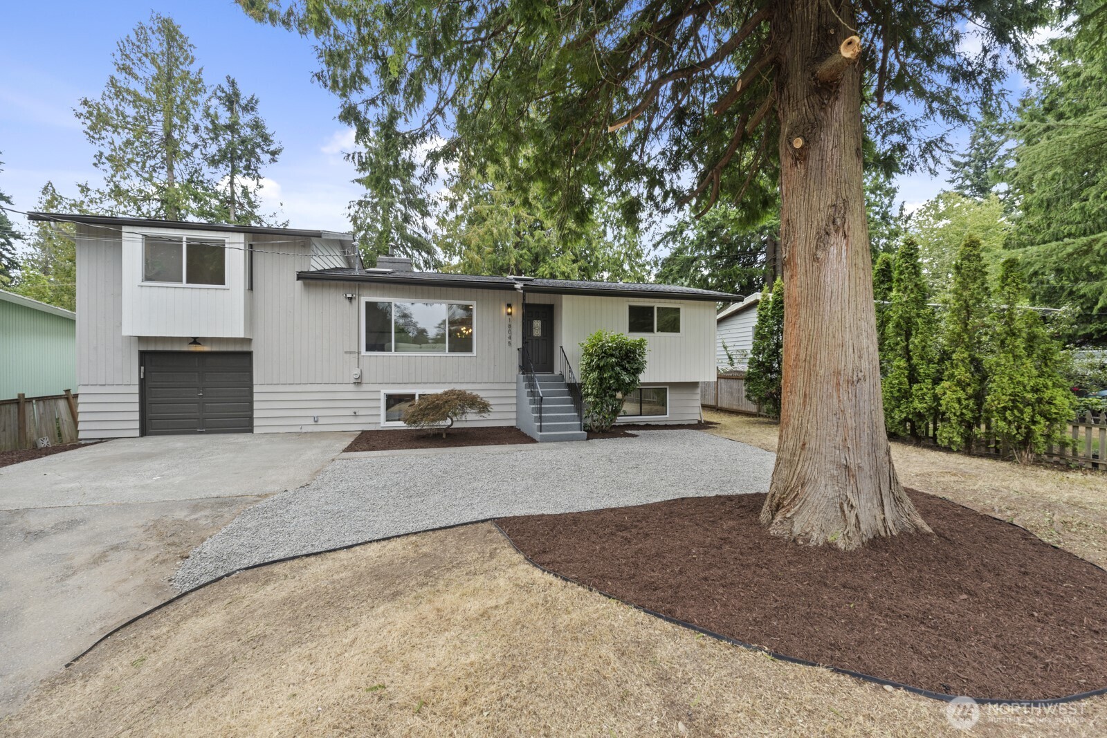 18045 3rd Ave NE