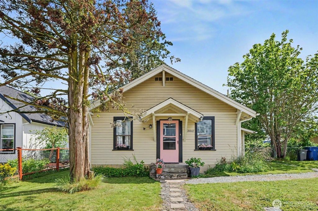 Photo of 10002 272nd Street NW, Stanwood, WA 98292 (MLS # 2537290)
