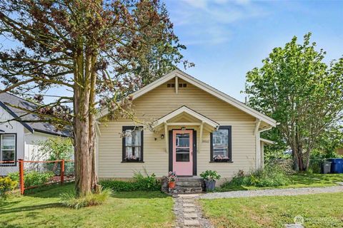 Photo of 10002 272nd Street NW, Stanwood, WA 98292 (MLS # 2537290)