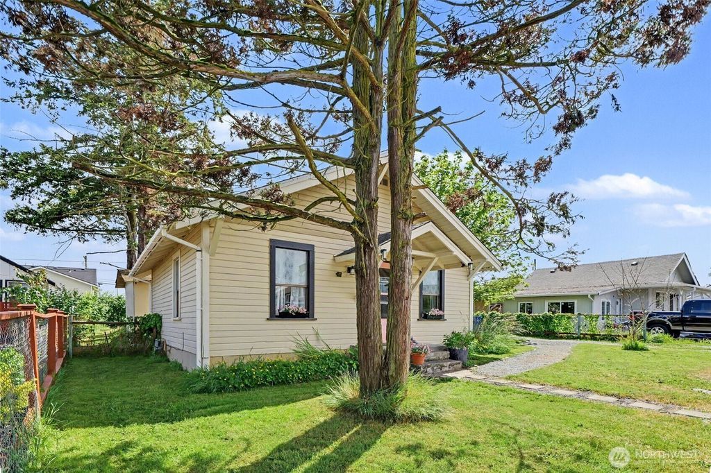 Photo of 10002 272nd Street NW, Stanwood, WA 98292 (MLS # 2537290)