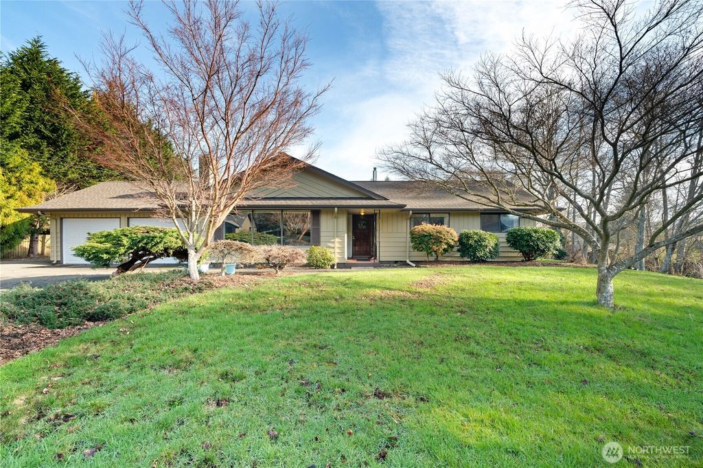 Photo of 214 N Talbot Street, Montesano, WA 98563 (MLS # 2470451)