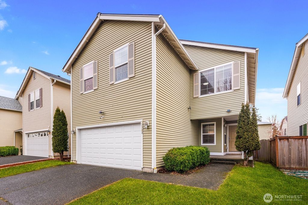 Photo of 13303 SE 227th Street, Kent, WA 98042 (MLS # 2333419)