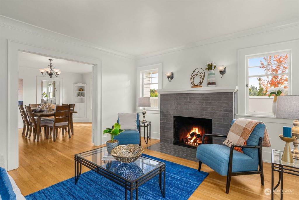 Photo of 2314 E Lynn Street, Seattle, WA 98112 (MLS # 2170387)