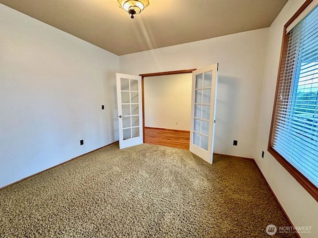 Photo of 2013 NE 27th Street, Renton, WA 98056 (MLS # 2332621)