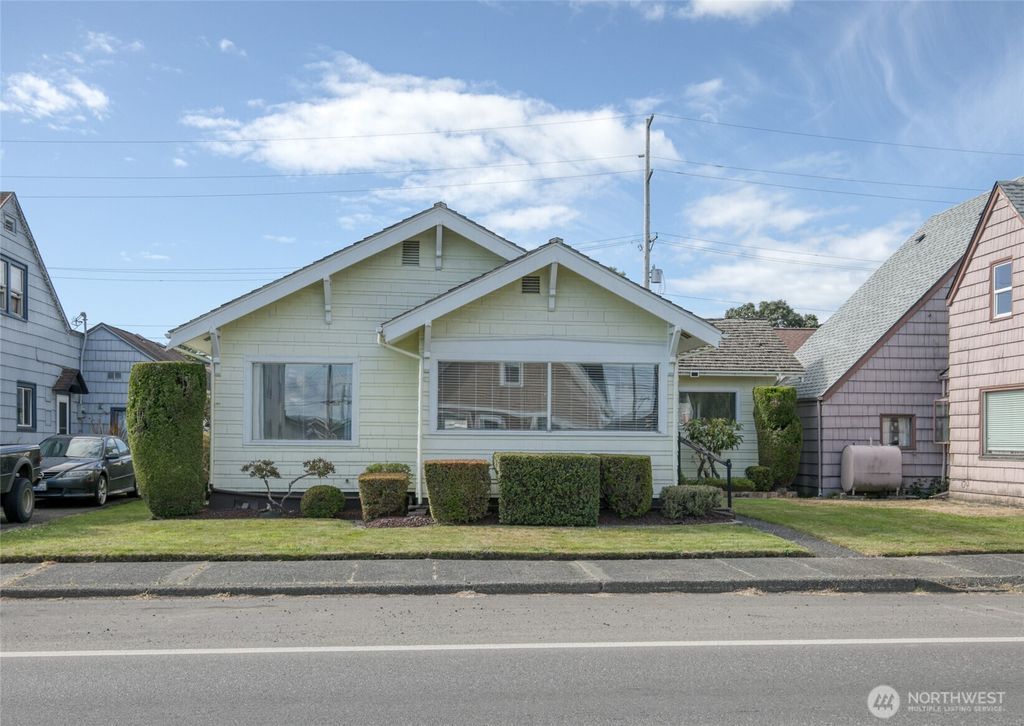 Photo of 1106 W Wishkah Street, Aberdeen, WA 98520 (MLS # 2461107)