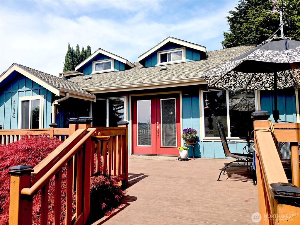 Photo of 6234 NE 182nd Street, Kenmore, WA 98028 (MLS # 2494725)