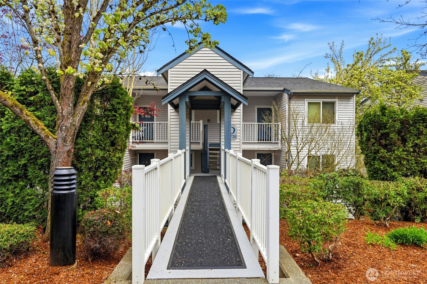 12720 NE 10th Place NE D105