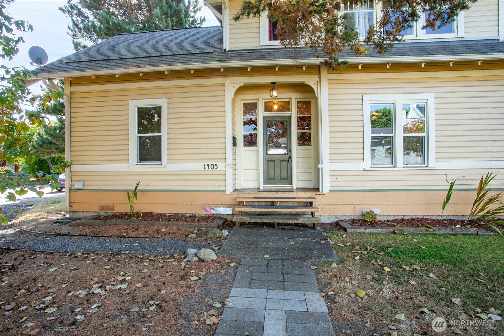 1405 Halleck Street