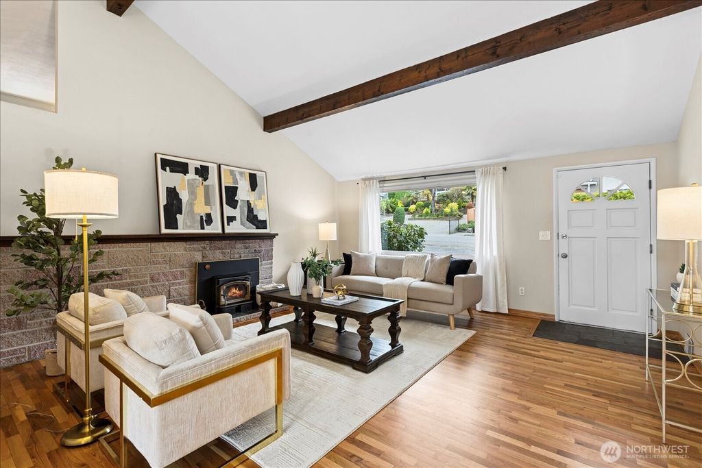 Photo of 18015 12th Avenue NE, Shoreline, WA 98155 (MLS # 2511960)