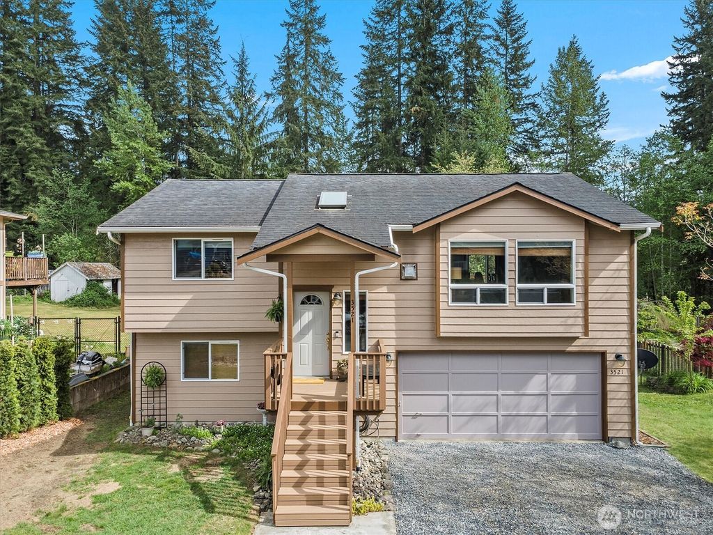 Photo of 3521 Alyson Drive, Granite Falls, WA 98252 (MLS # 2373180)