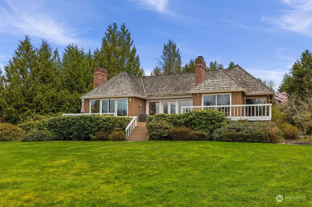 Photo of 14219 207th Place NE, Woodinville, WA 98077 (MLS # 2215485)