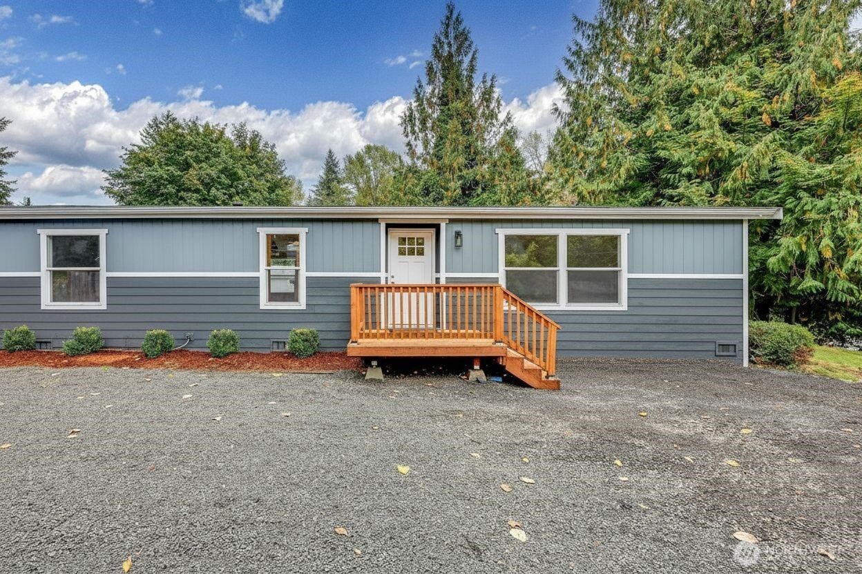 2020 NE NE Tahuya River Drive