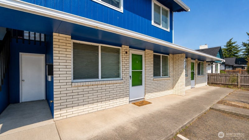 7428 S Puget Sound Avenue 1-3