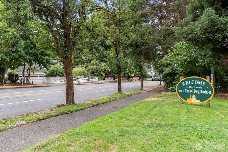 112 19th Avenue SE