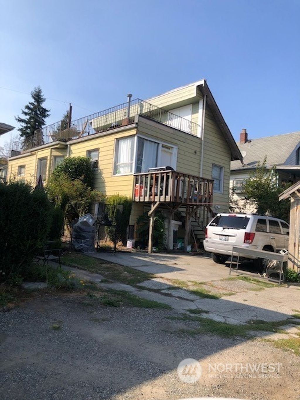 Photo of 4018 Woodland Park Avenue N, Seattle, WA 98103 (MLS # 2162497)