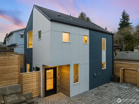 Photo of 3918 S Juneau Street, Seattle, WA 98118 (MLS # 2565740)
