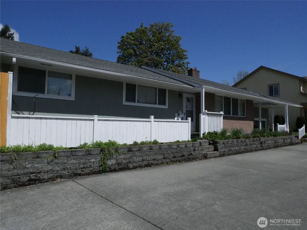 Photo of 14734 59 Avenue S, Tukwila, WA 98168 (MLS # 2361904)
