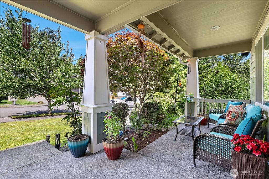 Photo of 33908 12th Place SW, Federal Way, WA 98023 (MLS # 2398091)