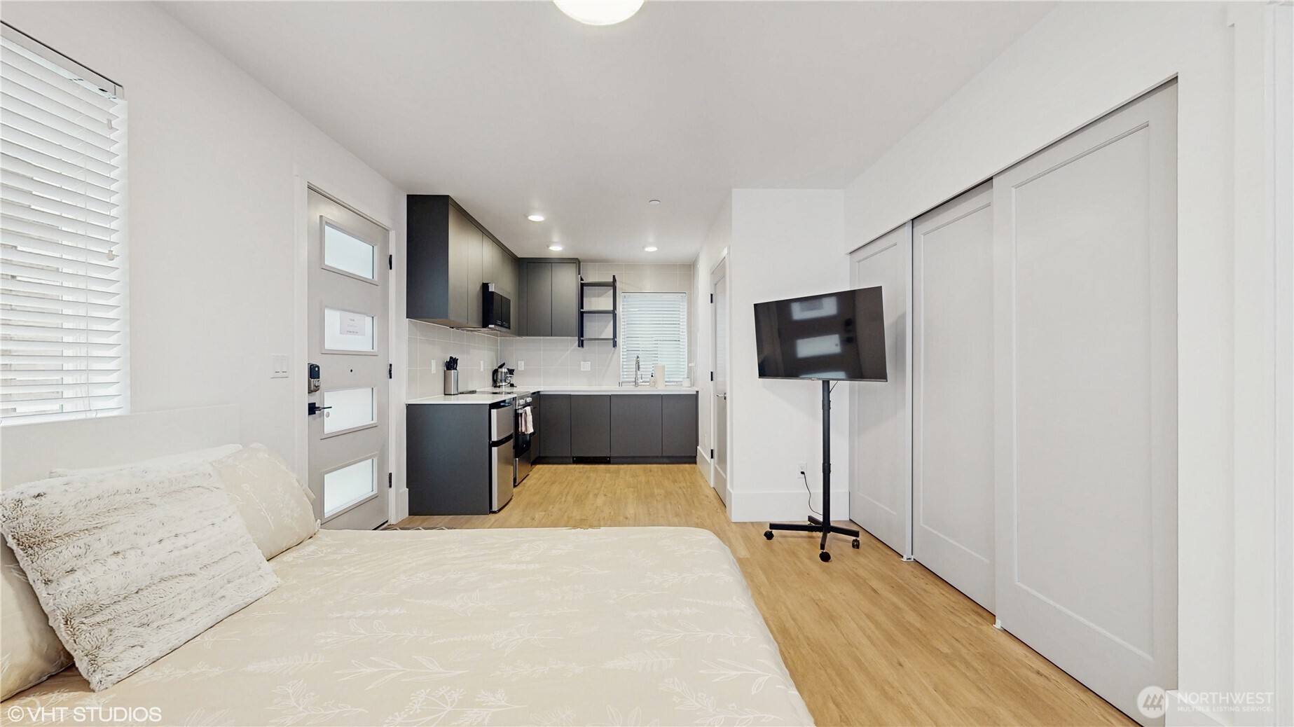 Seattle, Washington 98122, United States, ,Residential,Pending,139614