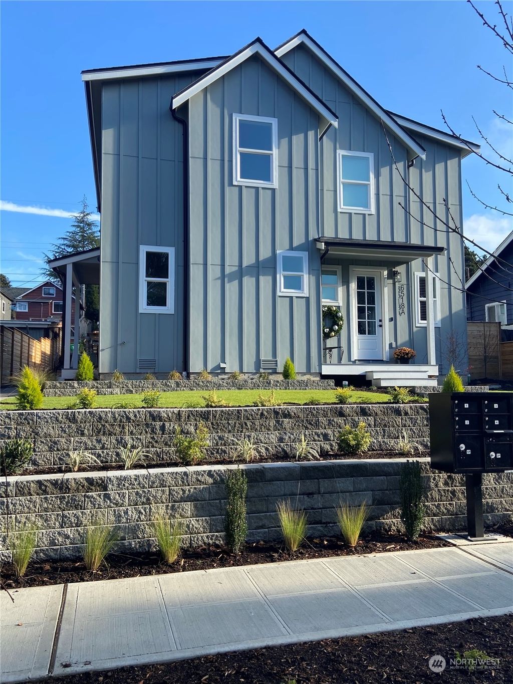 Photo of 6518 B 40th Avenue SW, Seattle, WA 98136 (MLS # 2129401)