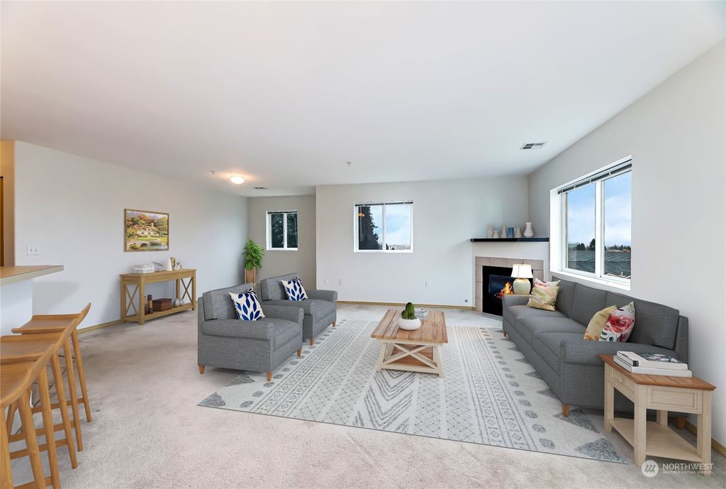 Photo of 1318 37th Street #3334, Everett, WA 98201 (MLS # 2033721)