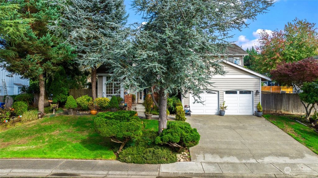 Photo of 32500 Newcastle Drive, Black Diamond, WA 98010 (MLS # 2175561)