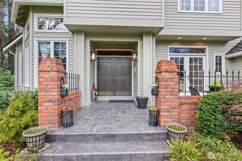 Photo of 15427 178th Avenue NE, Woodinville, WA 98072 (MLS # 2481866)