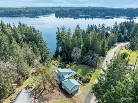 151 E Robbins Road Grapeview WA 98546