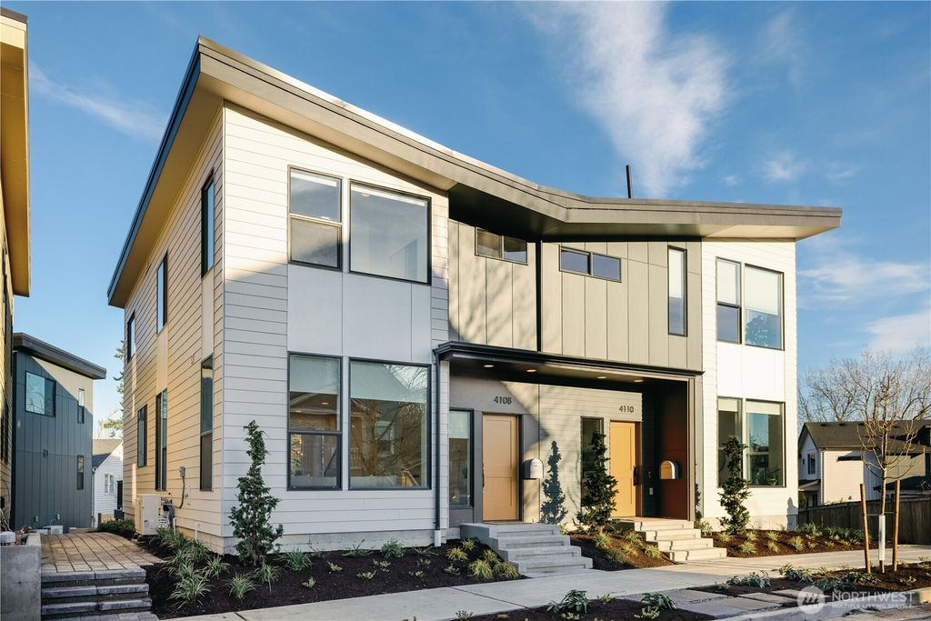 Photo of 4108 30th Avenue S #7, Seattle, WA 98108 (MLS # 2524805)