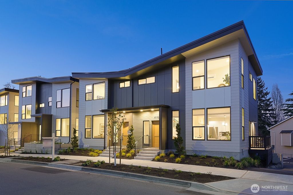 Photo of 4108 30th Avenue S #7, Seattle, WA 98108 (MLS # 2524805)