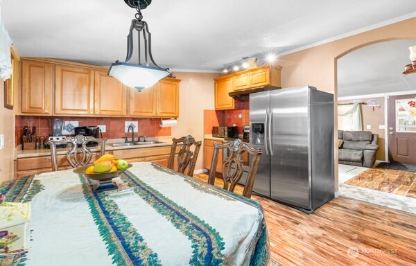 16308 E B Street E 19