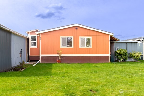 16308 E B Street E 19