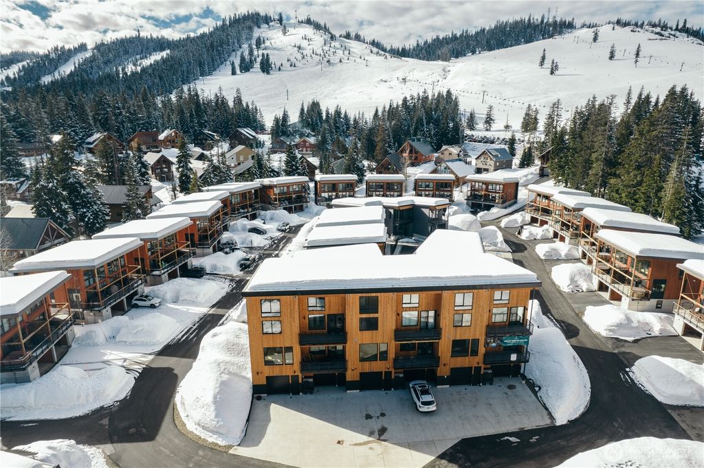 Photo of 61 Pass Life Way, Snoqualmie Pass, WA 98068 (MLS # 2352349)