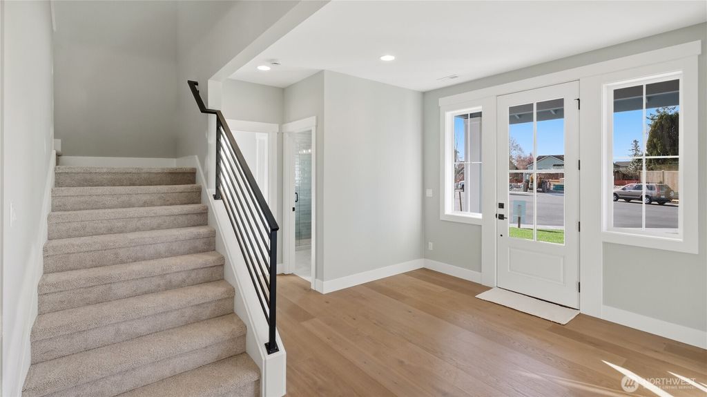 Photo of 3525 173rd Place SW, Lynnwood, WA 98037 (MLS # 2493790)