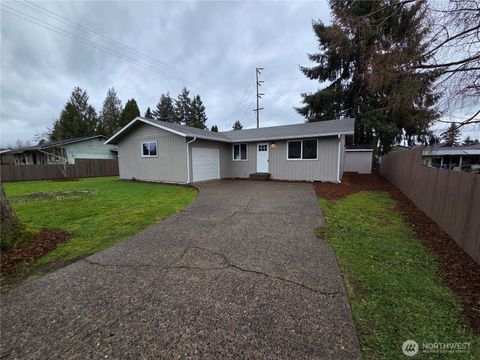 Photo of 432 SW Diane Street, Castle Rock, WA 98611 (MLS # 2497332)