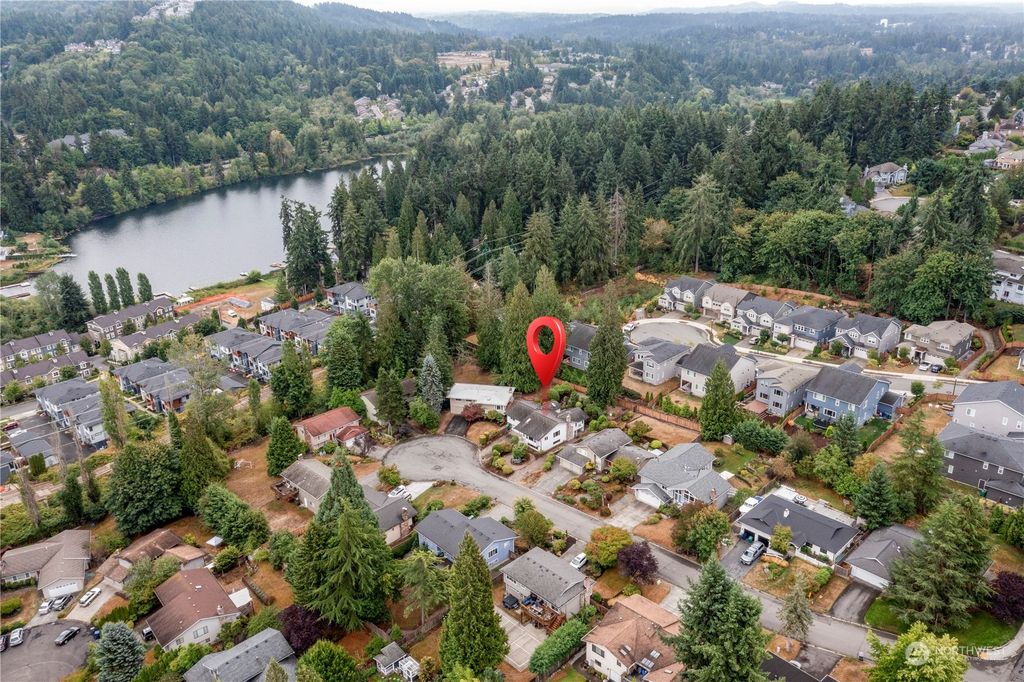 Photo of 12631 SE 75th Place, Newcastle, WA 98056 (MLS # 2159013)