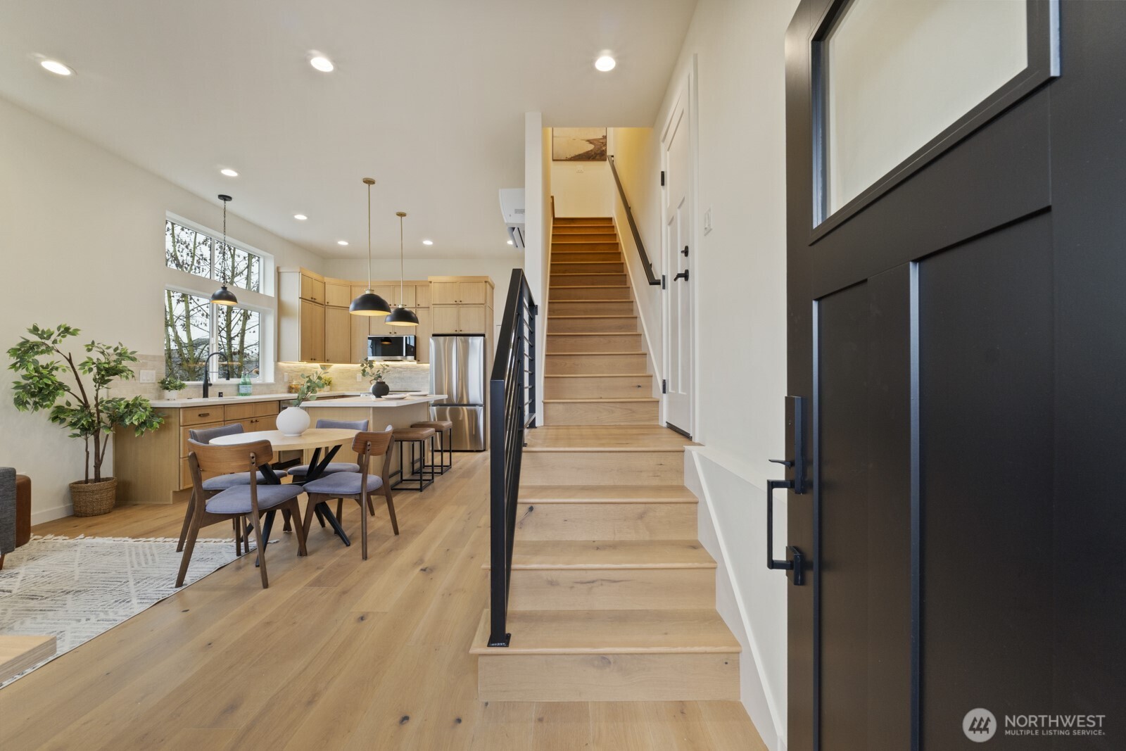 2213 W Bertona Street