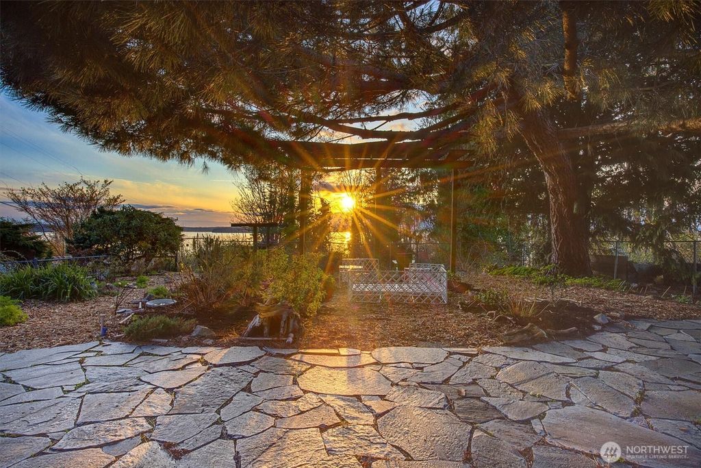 Photo of 5655 49th Avenue SW, Seattle, WA 98136 (MLS # 2354716)