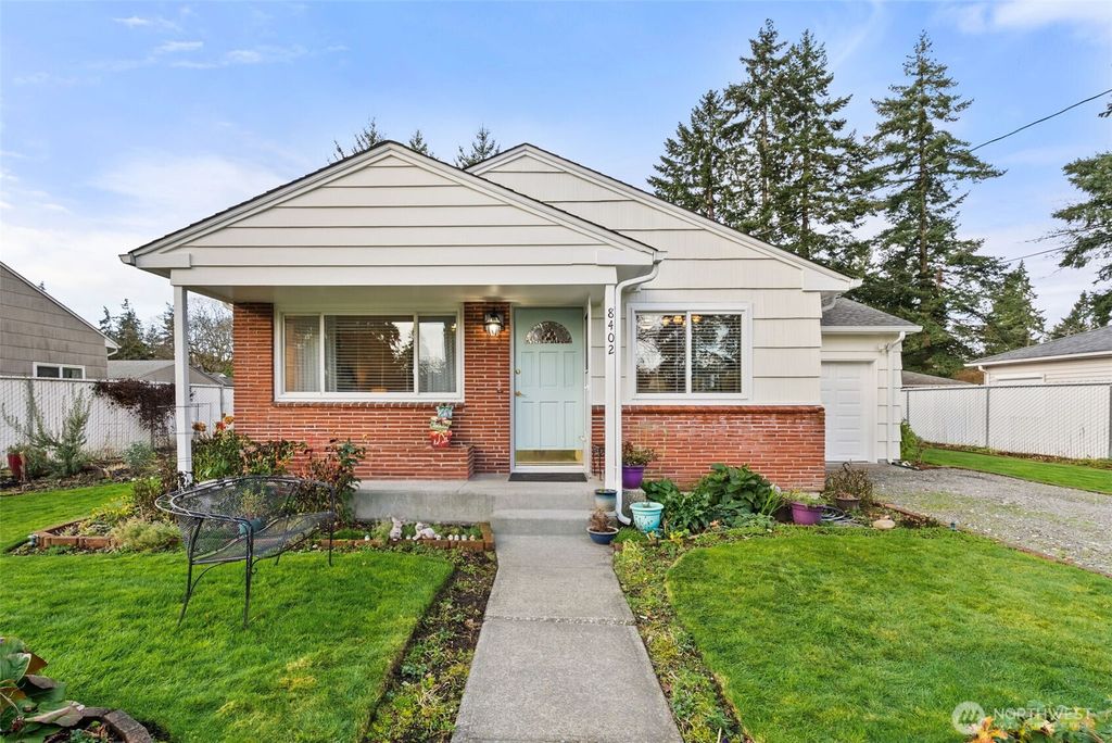 Photo of 8402 Leona Way SW, Lakewood, WA 98499 (MLS # 2460276)