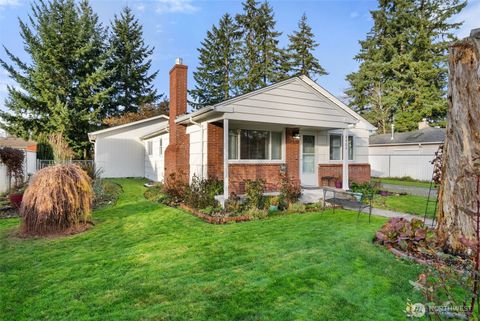 Photo of 8402 Leona Way SW, Lakewood, WA 98499 (MLS # 2460276)