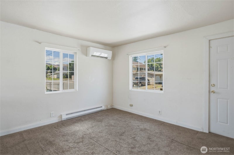801 Peachey Street