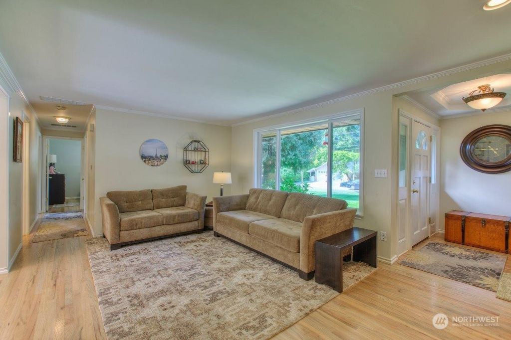 Photo of 16428 3rd Avenue SW, Normandy Park, WA 98166 (MLS # 2074236)