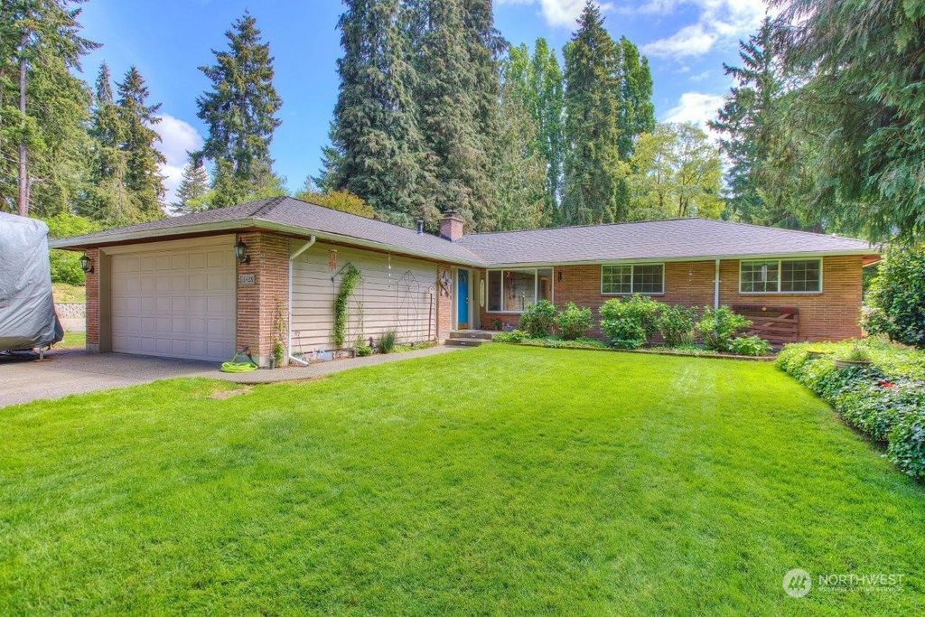 Photo of 16428 3rd Avenue SW, Normandy Park, WA 98166 (MLS # 2074236)