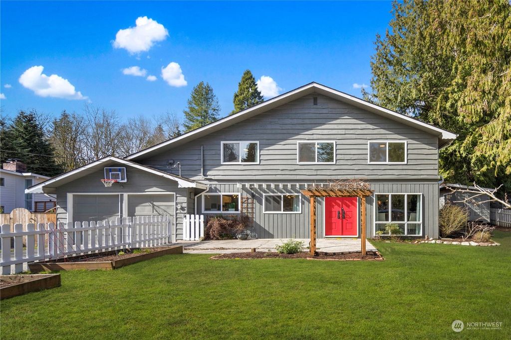 Photo of 18701 60th Avenue NE, Kenmore, WA 98028 (MLS # 2043119)