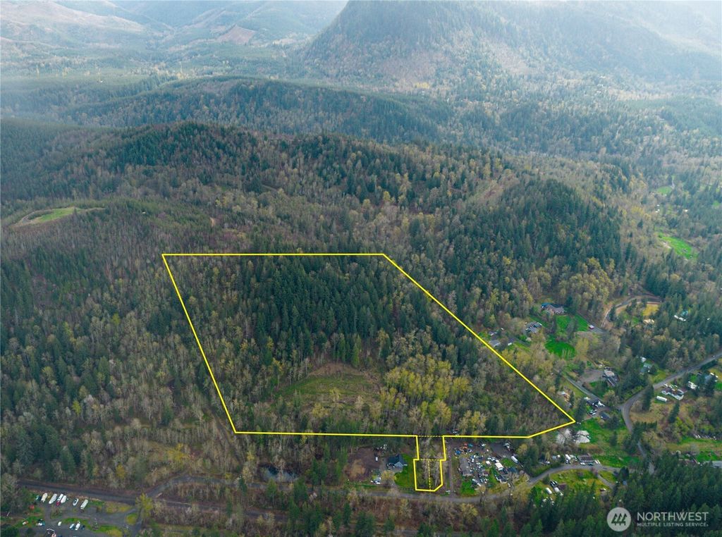Photo of 35 XXX Cumberland Way SE, Enumclaw, WA 98022 (MLS # 2401996)