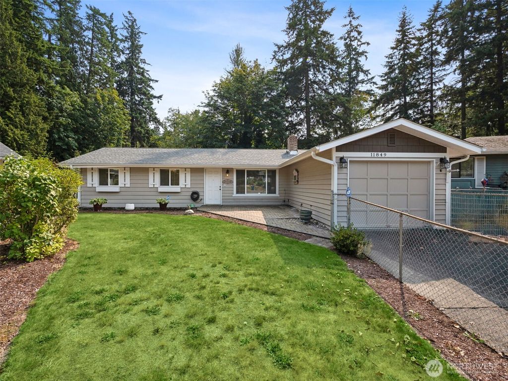 Photo of 11849 SE 323rd Place, Auburn, WA 98092 (MLS # 2431191)