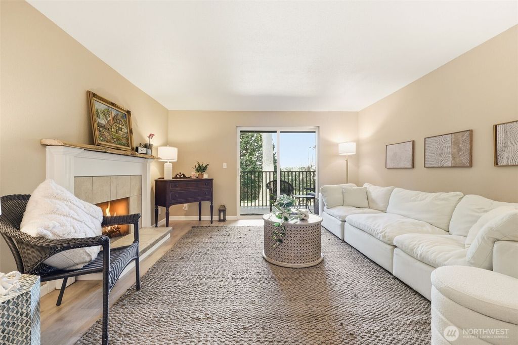 Photo of 22105 66th Avenue W #1C, Mountlake Terrace, WA 98043 (MLS # 2509278)