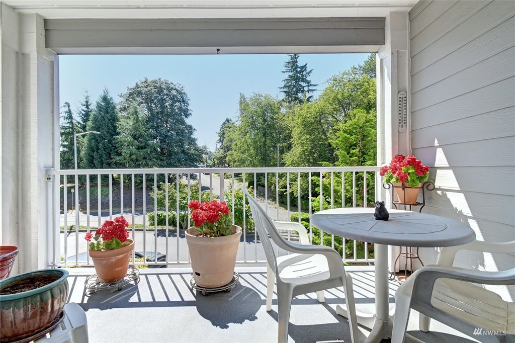 Photo of 1318 37th Street #1214, Everett, WA 98201 (MLS # 1977071)
