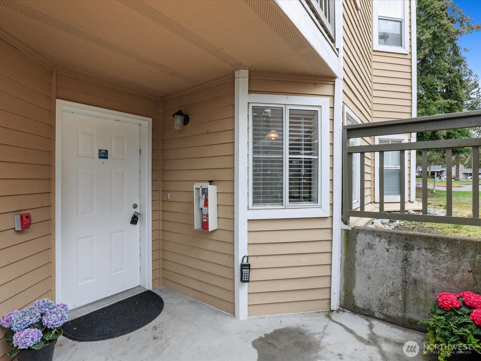 5300 Harbour Pointe Boulevard 305-O